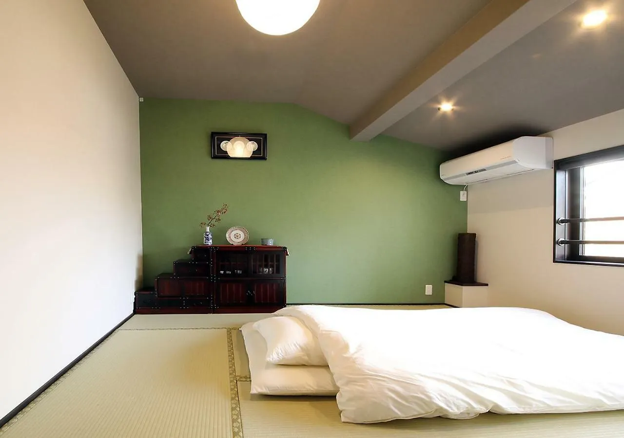 Guest House Nishijin Yui Kyoto 0*,