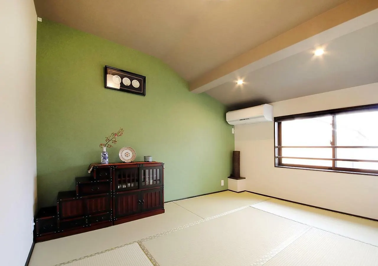 Guest House Nishijin Yui Kyoto 0*,  Japan